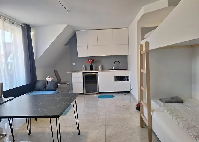 Just Room Rent Akh University